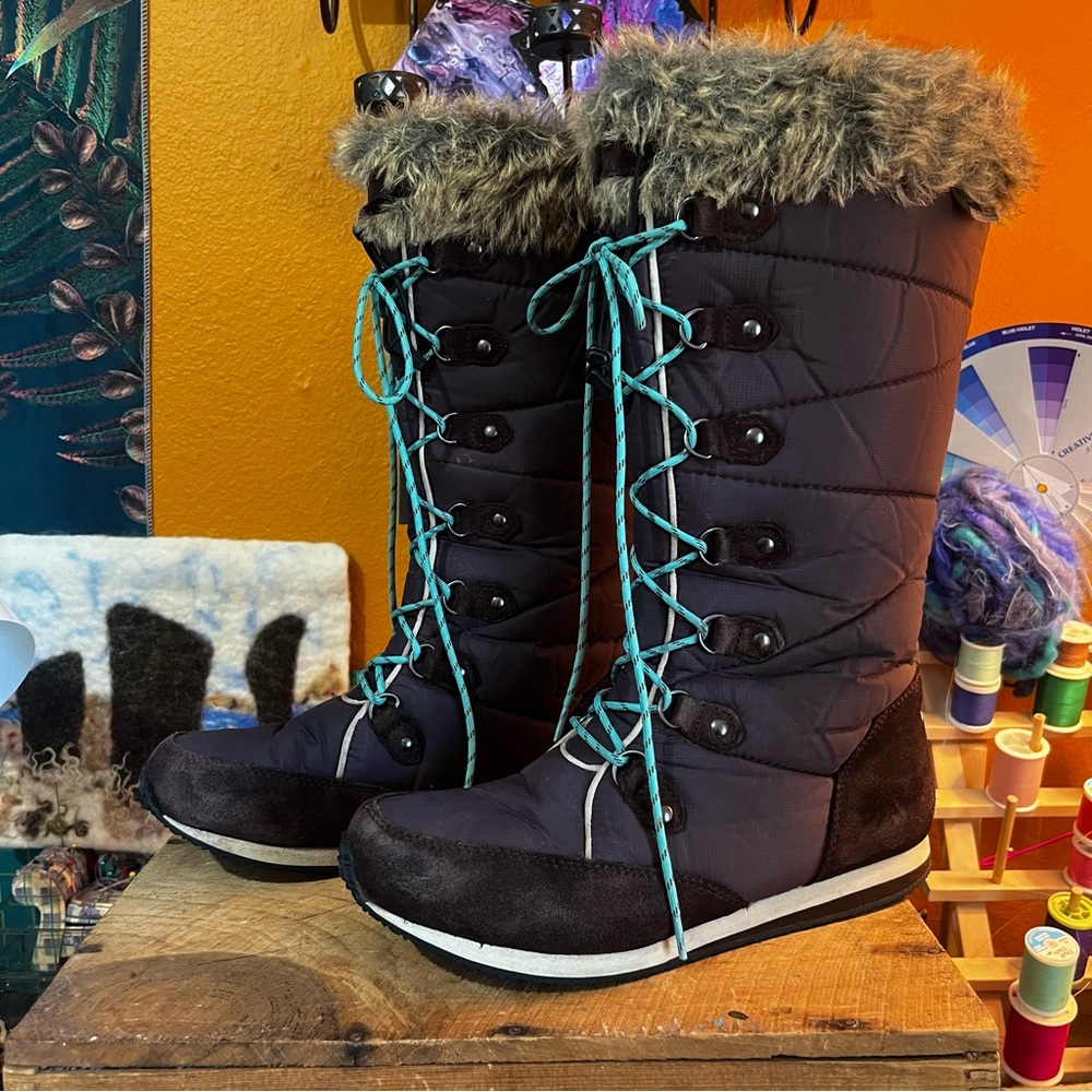 LL Bean Women’s Winter Lace Up Boots Size 7.5 Purple